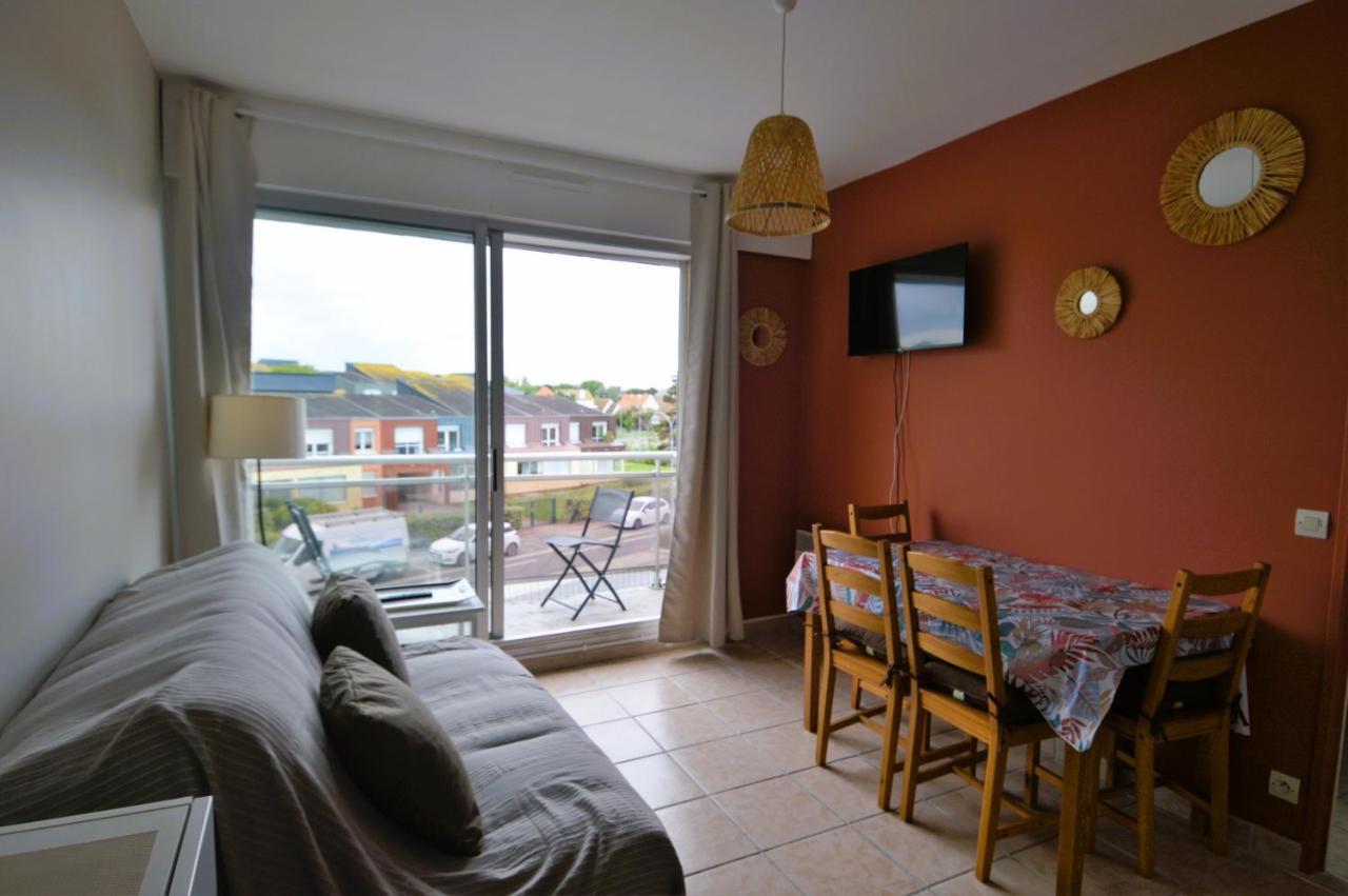 Appartement Au Pied De La Plage - Balcon - Parking Courseulles-sur-Mer Exterior foto